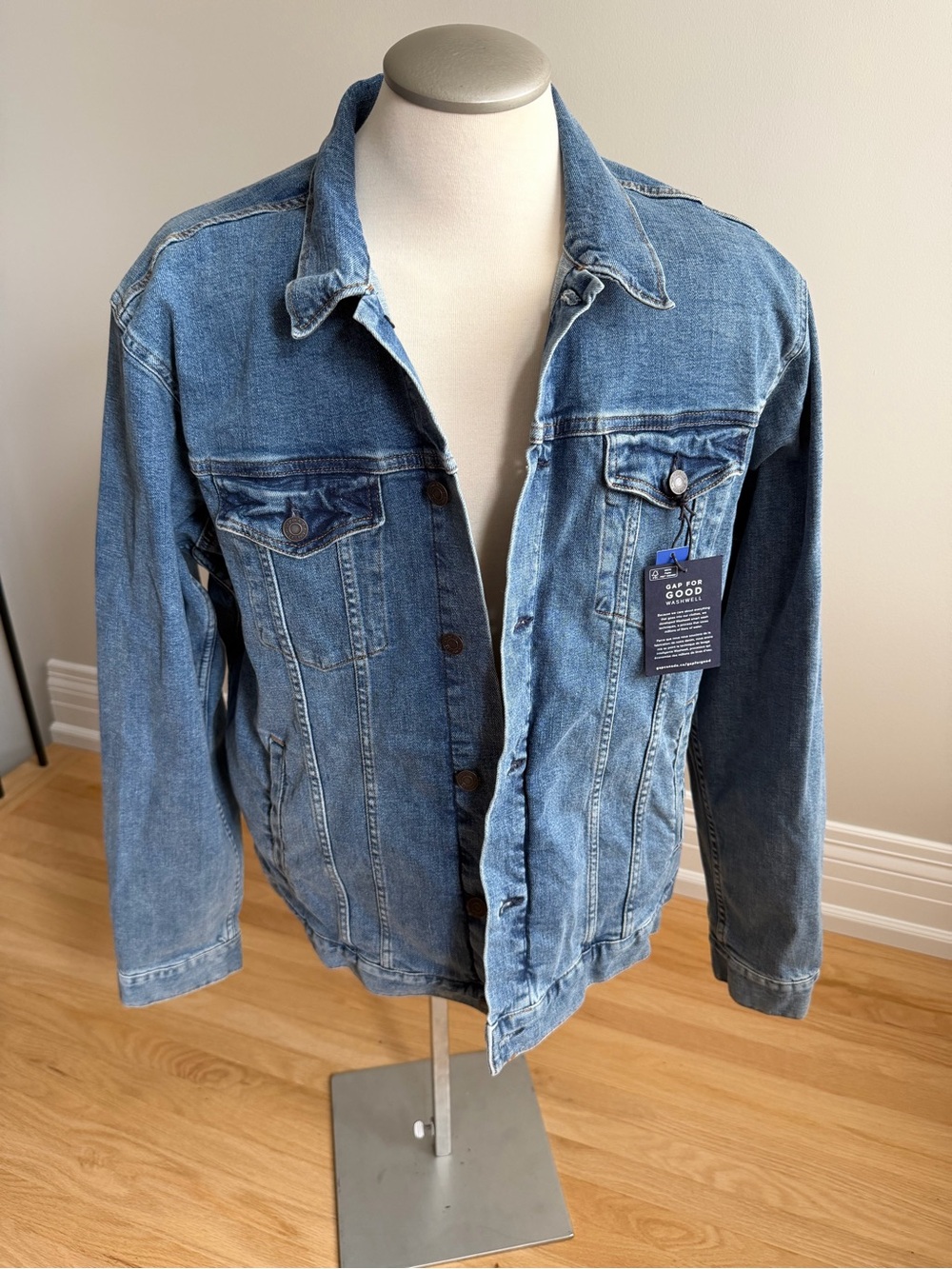 GAP Men's Light Blue Denim Jacket - Button Front Trucker